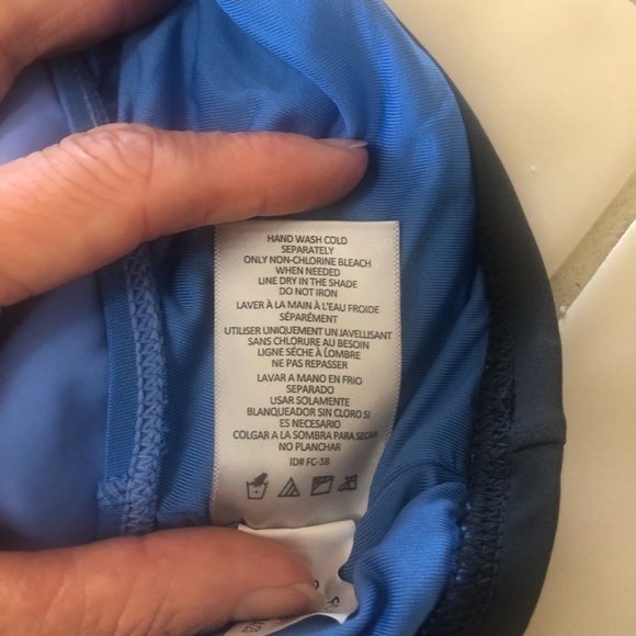 FREE country black and blue athletic shorts, small - Picture 8 of 9